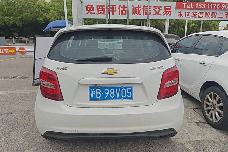 Used Chevrolet Aveo Sonic 2014 Hatchback 1.6 SX AT Fashion Edition Rear