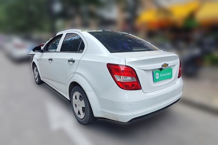 Used Chevrolet Aveo Sonic 2014 Sedan 1.4SL AT Fashion Edition Rear Left 45 Deg