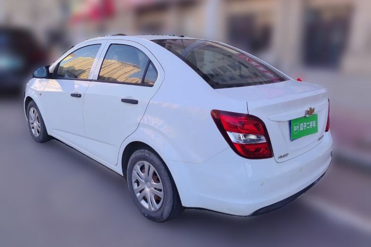 Used Chevrolet Aveo Sonic 2014 Sedan 1.4SL MT Comfort Edition Rear Left 45 Deg