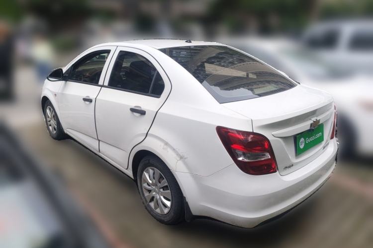 Used Chevrolet Aveo Sonic 2014 Sedan 1.4SL MT Comfort Edition Rear Left 45 Deg