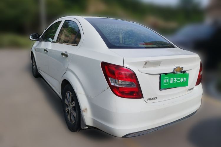 Used Chevrolet Aveo Sonic 2014 Sedan 1.4 SL MT Comfort Edition Rear Left 45 Deg