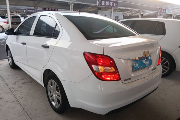 Used Chevrolet Aveo Sonic 2014 Sedan 1.4SL MT Comfort Edition Rear Left 45 Deg