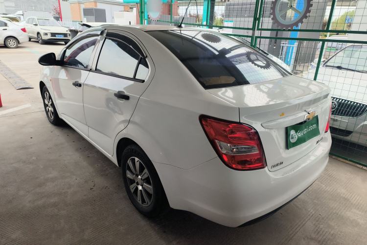 Used Chevrolet Aveo Sonic 2014 Sedan 1.4SL MT Comfort Edition Rear Left 45 Deg