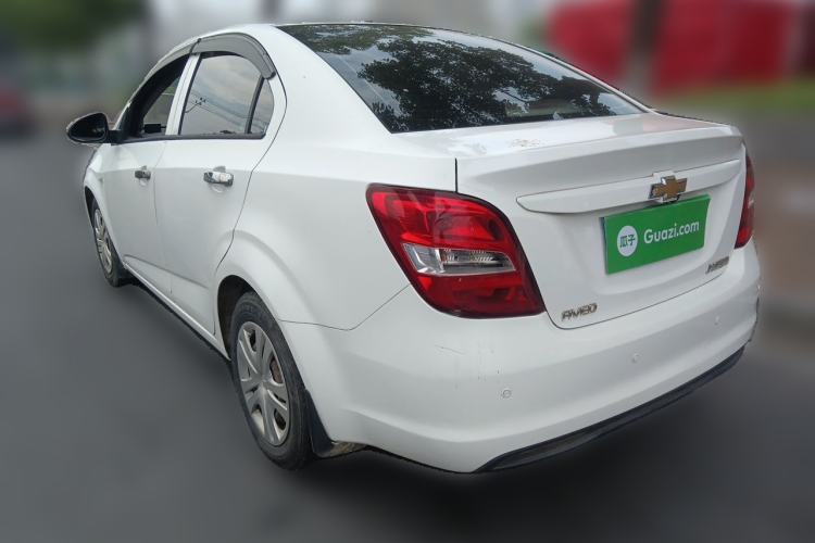 Used Chevrolet Aveo Sonic 2014 Sedan 1.4 SL MT Comfort Edition Rear Left 45 Deg