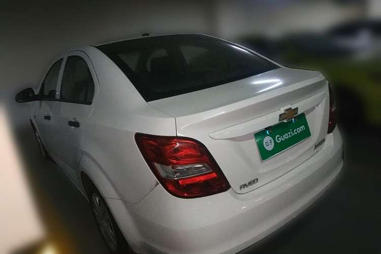 Used Chevrolet Aveo Sonic 2014 Sedan 1.4SL AT Fashion Edition Rear Left 45 Deg