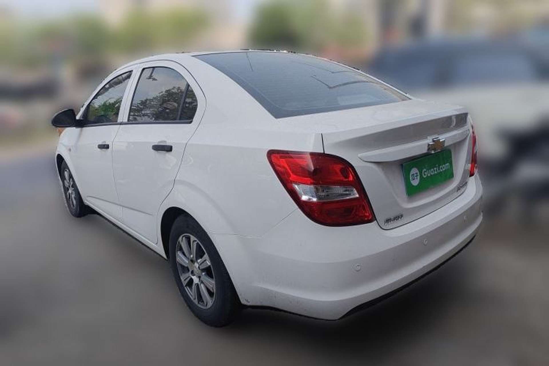 Used Chevrolet Aveo Sonic 2014 Sedan 1.4 SL MT Comfort Edition Rear Left 45 Deg