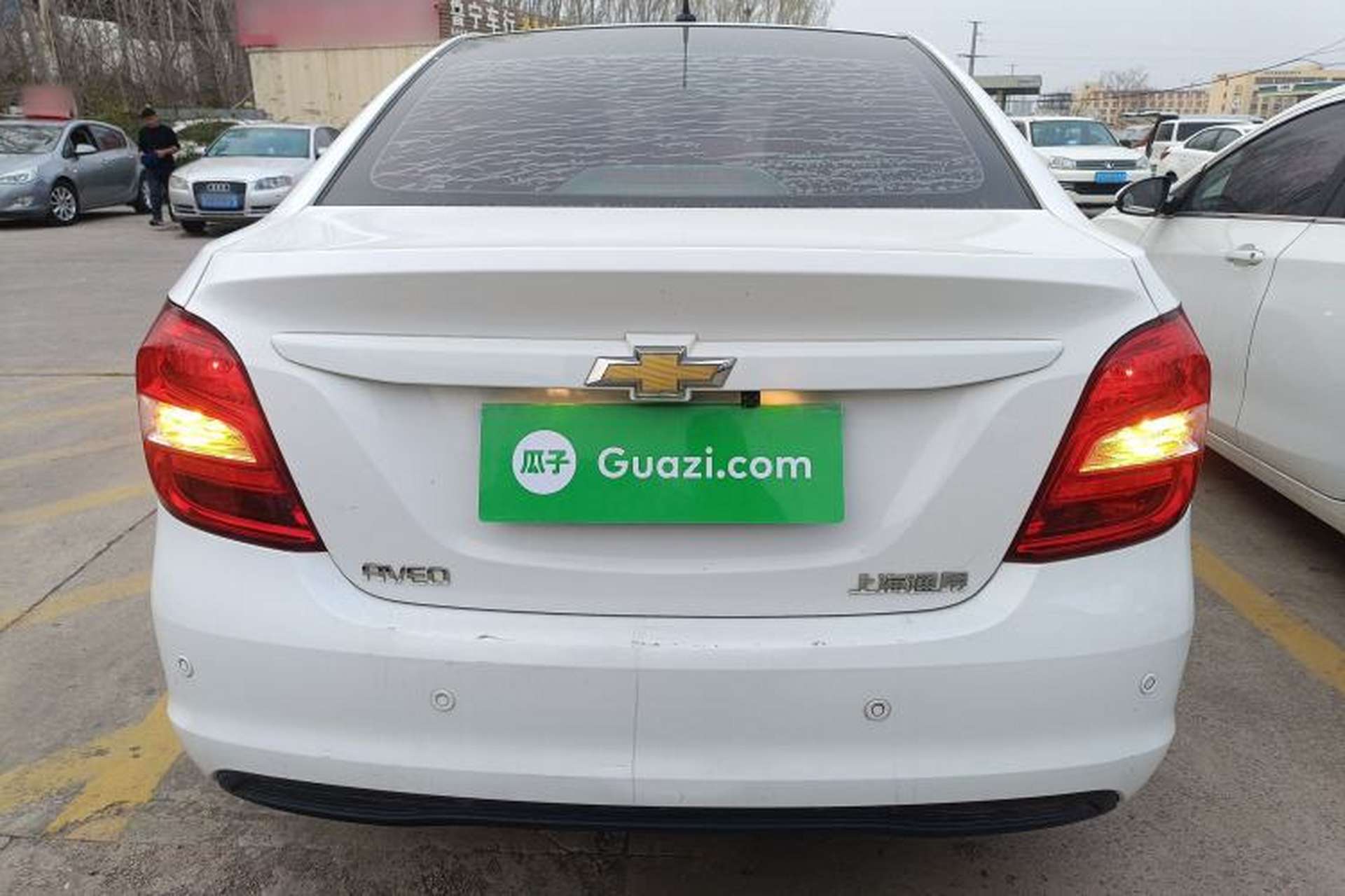 Used Chevrolet Aveo Sonic 2014 Sedan 1.4SL AT Stylish Sunroof Edition Rear