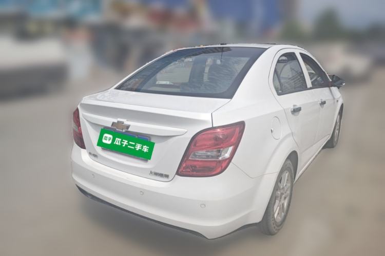 Used Chevrolet Aveo Sonic 2014 Sedan 1.4 SL MT Comfort Edition Rear Right 45 Deg