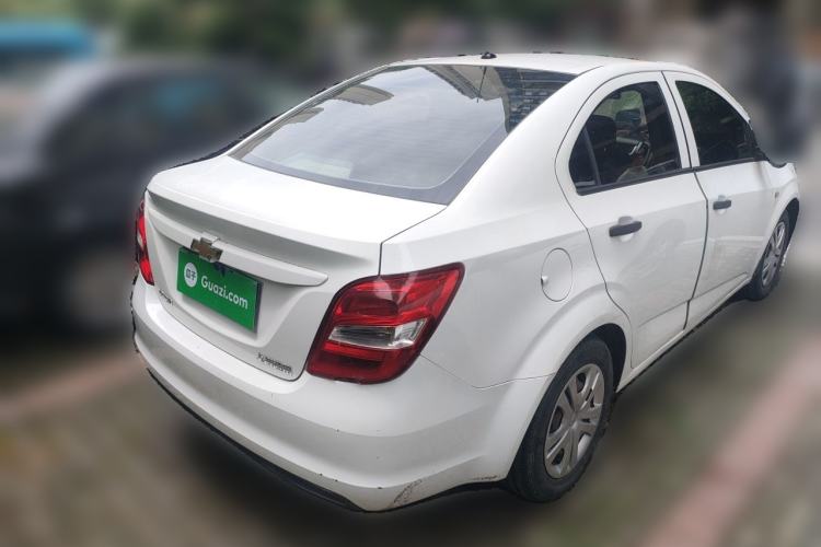 Used Chevrolet Aveo Sonic 2014 Sedan 1.4SL MT Comfort Edition Rear Right 45 Deg