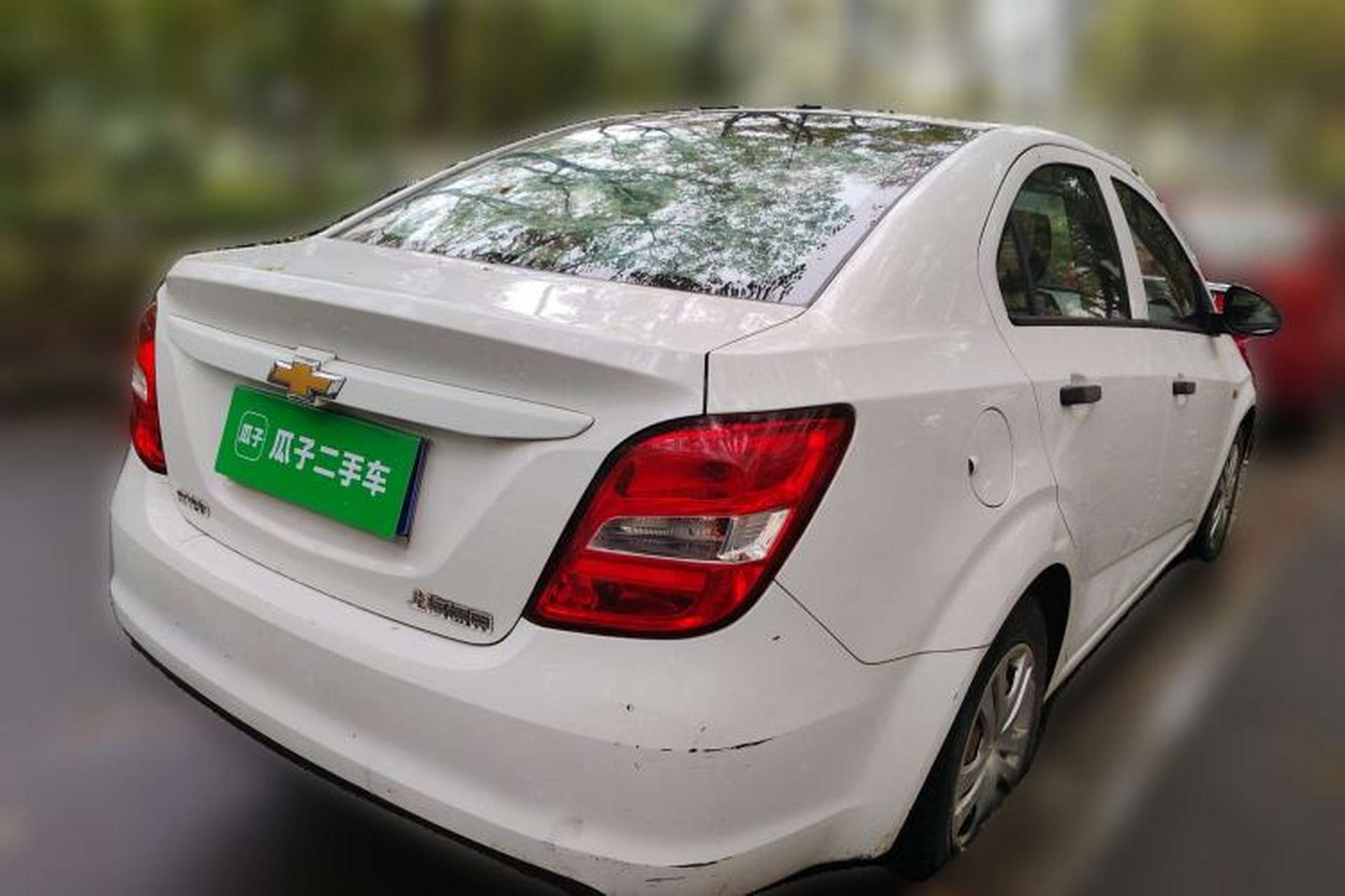 Used Chevrolet Aveo Sonic 2014 Sedan 1.4SL MT Comfort Edition Rear Right 45 Deg