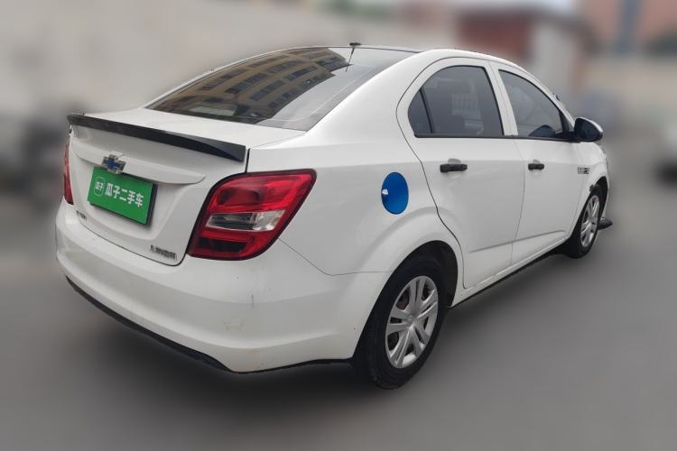 Used Chevrolet Aveo Sonic 2014 Sedan 1.4SL MT Comfort Edition Rear Right 45 Deg