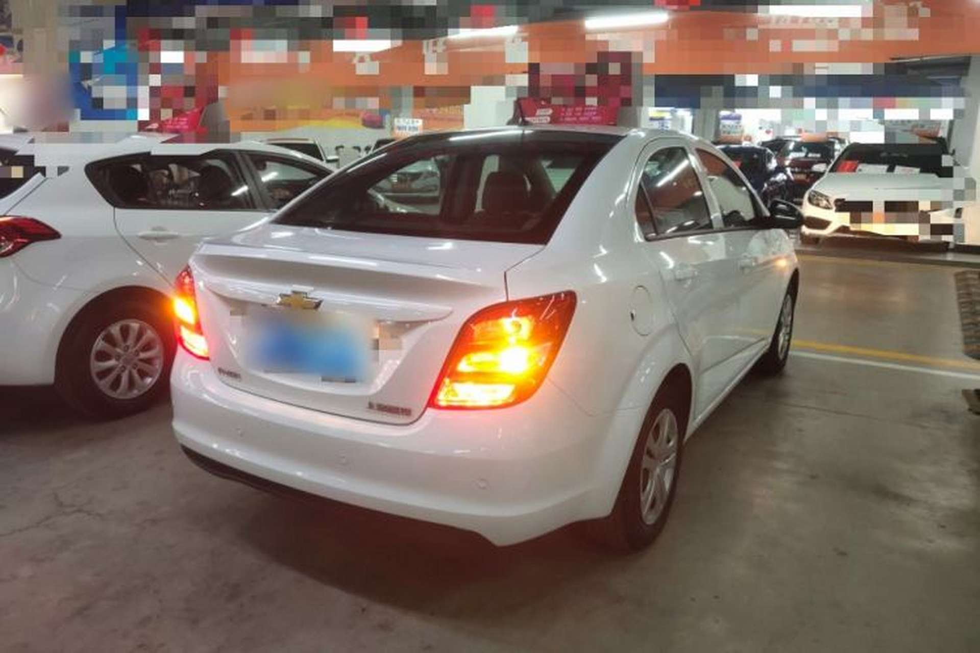 Used Chevrolet Aveo Sonic 2014 Sedan 1.4SL AT Stylish Sunroof Edition Rear Right 45 Deg