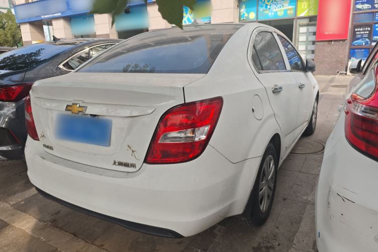 Used Chevrolet Aveo Sonic 2014 Sedan 1.4SL AT Stylish Sunroof Edition Rear Right 45 Deg