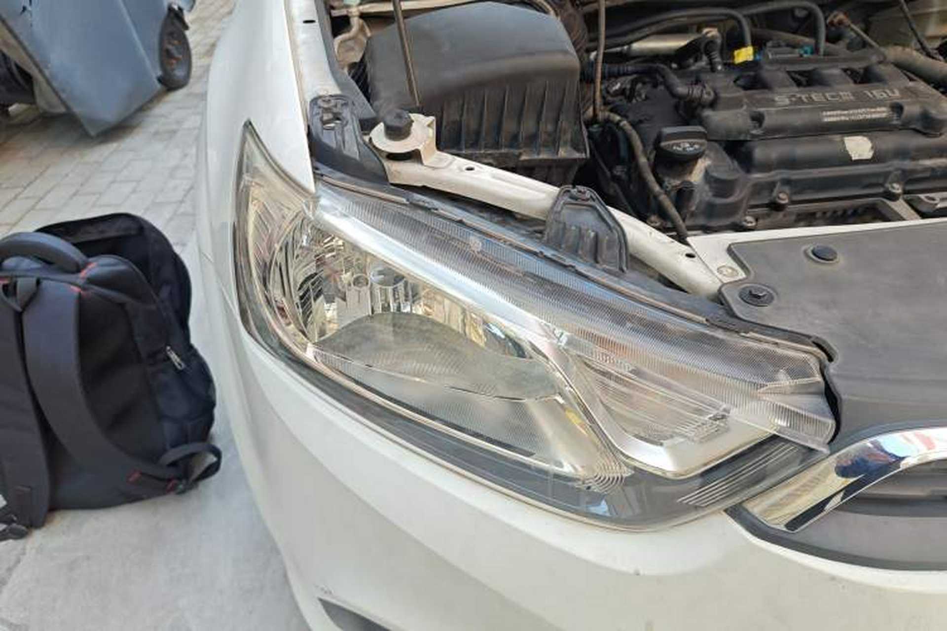 Used Chevrolet Aveo Sonic 2014 Sedan 1.4SL AT Fashion Edition Right Front Headlight