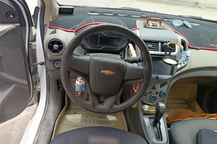 Used Chevrolet Aveo Sonic 2014 Sedan 1.4SL AT Fashion Edition Steering Wheel