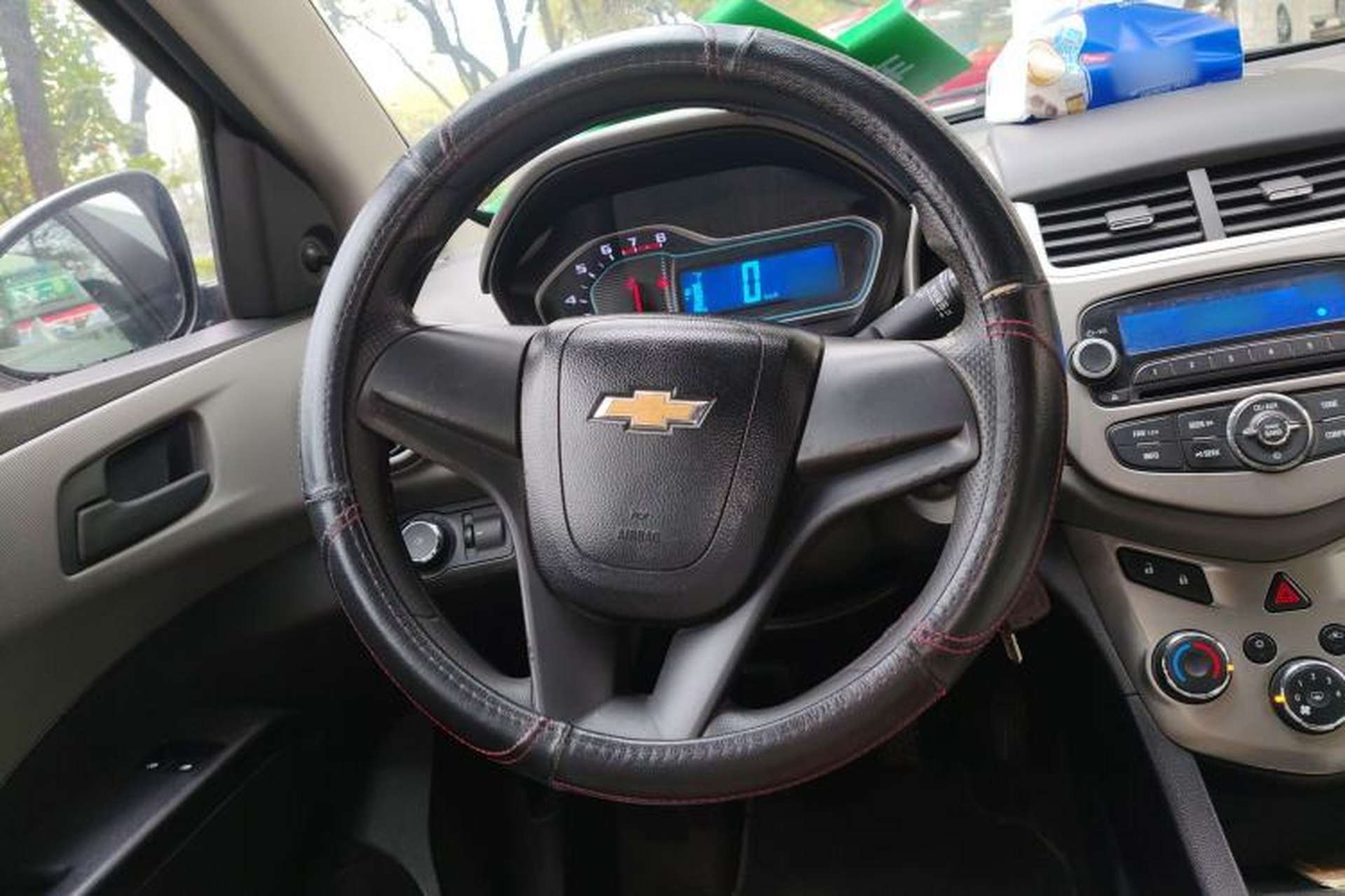 Used Chevrolet Aveo Sonic 2014 Sedan 1.4SL MT Comfort Edition Steering Wheel