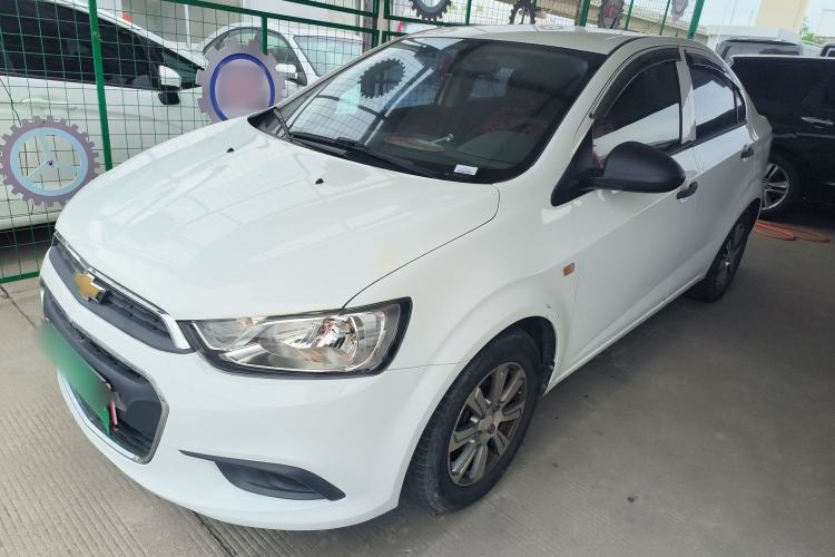 Used Chevrolet Aveo Sonic 2014 Sedan 1.4SL MT Comfort Edition