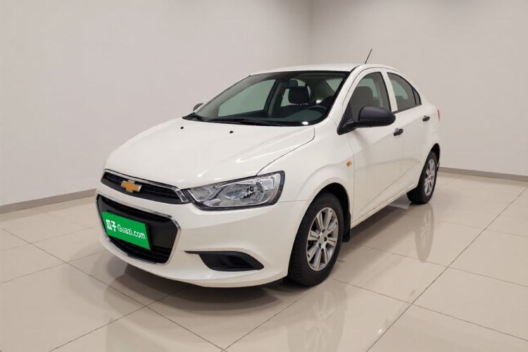 Used Chevrolet Aveo Sonic 2014 Sedan 1.4SL MT Comfort Edition Guazi used car, China used car export, Used car for sale, Used  cars, Cheapest cars for sale