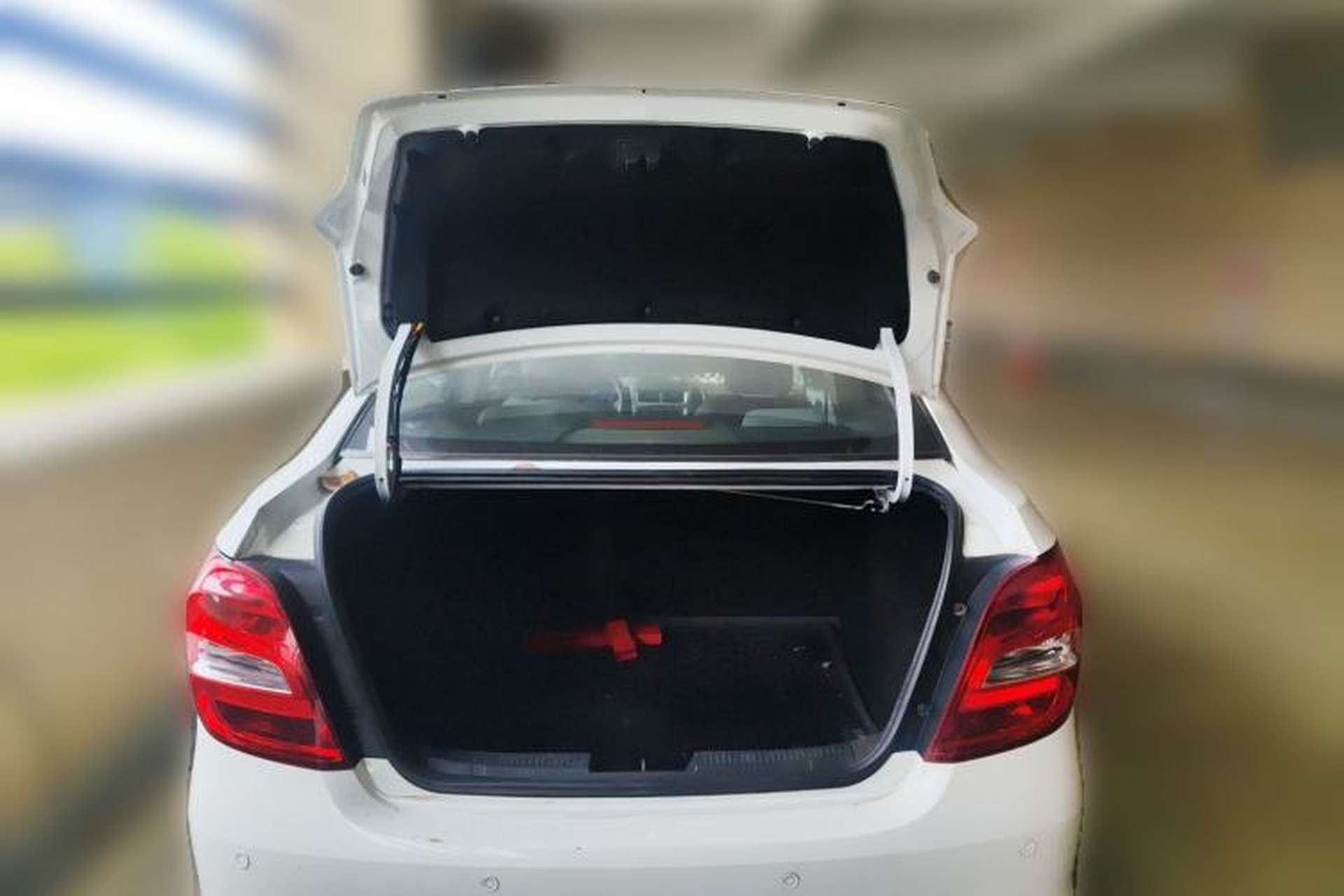 Used Chevrolet Aveo Sonic 2014 Sedan 1.4 SL MT Comfort Edition Trunk