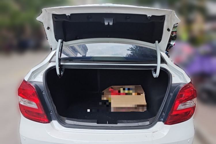 Used Chevrolet Aveo Sonic 2014 Sedan 1.4SL AT Fashion Edition Trunk