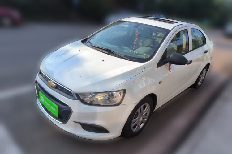 Chevrolet Aveo Sonic 2014 Sedan 1.4SL AT Stylish Sunroof Edition usado Guazi used car, China used car export, Used car for sale, Used cars, Cheapest cars for sale