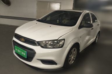 Used Chevrolet Aveo Sonic 2014 Sedan 1.4SL AT Stylish Sunroof Edition