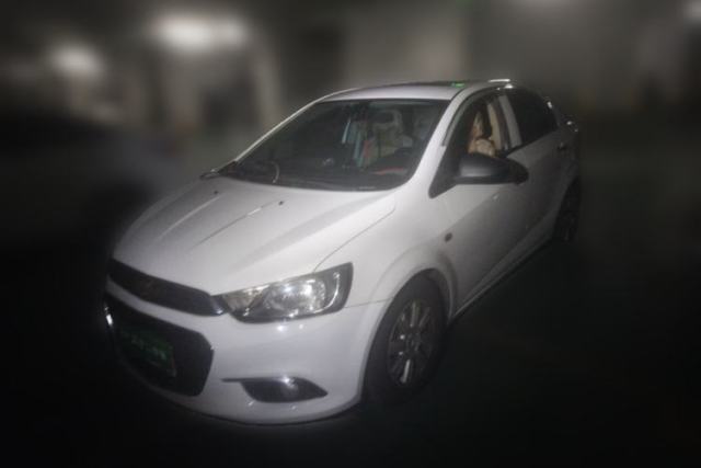Used Chevrolet Aveo Sonic 2014 Sedan 1.4SL AT Stylish Sunroof Edition