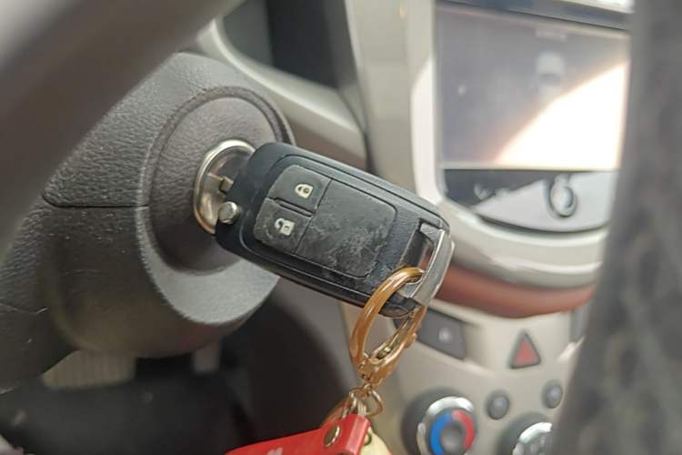 Used Chevrolet Aveo Sonic 2014 Hatchback 1.6 SX AT Fashion Edition Vehicle Key
