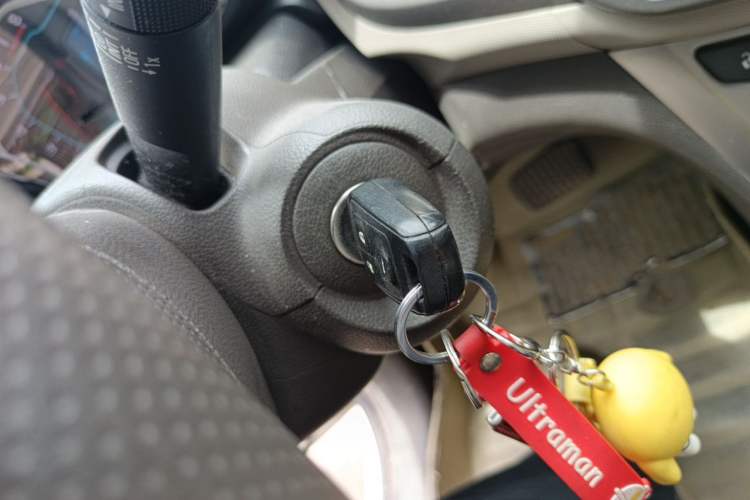 Used Chevrolet Aveo Sonic 2014 Sedan 1.4SL AT Fashion Edition Vehicle Key