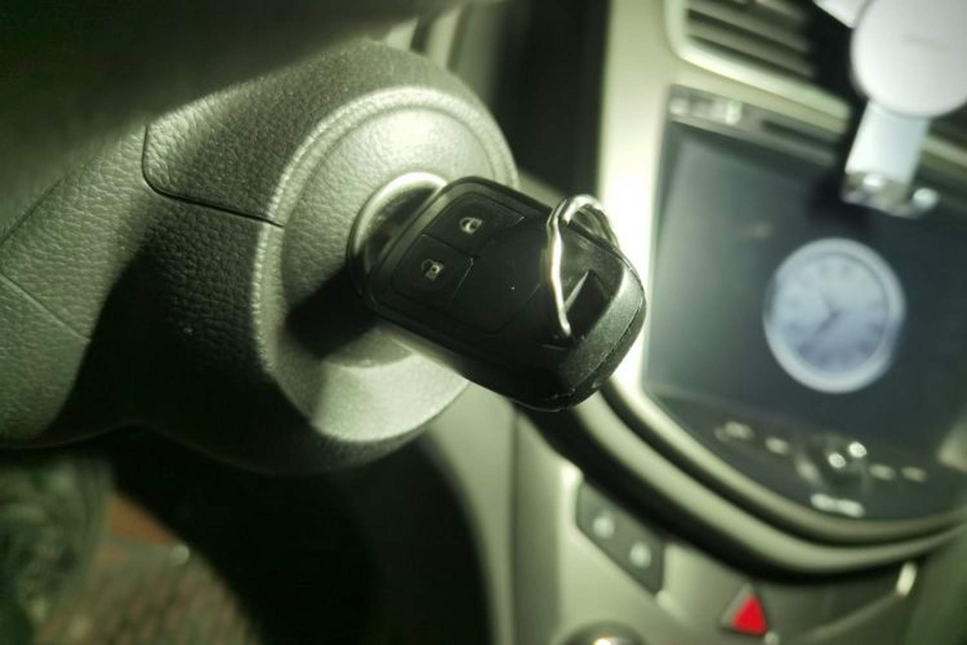 Used Chevrolet Aveo Sonic 2014 Hatchback 1.4SL MT Comfort Edition Vehicle Key