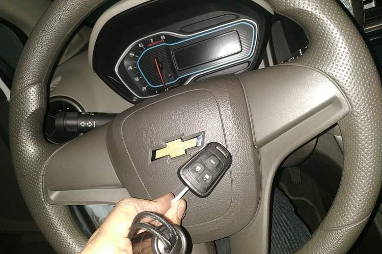 Used Chevrolet Aveo Sonic 2014 Sedan 1.4SL AT Fashion Edition Vehicle Key