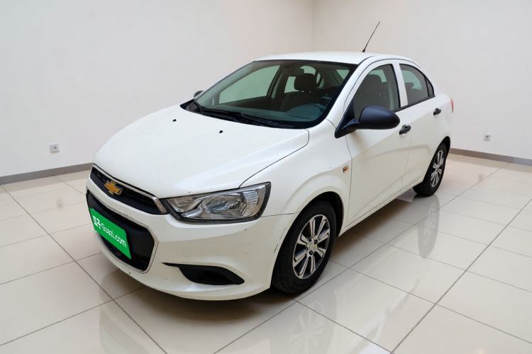 Chevrolet Aveo Sonic 2014 Sedan 1.4SL AT Fashion Edition مستعملة Guazi used car, China used car export, Used car for sale, Used  cars, Cheapest cars for sale