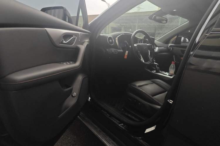 Used Chevrolet Blazer 2020 Redline 650T 7-Seater Ting Edition Interior 3