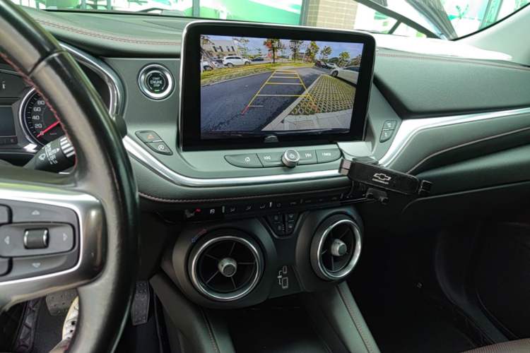 Used Chevrolet Blazer 2020 Redline 650T 7-Seater Ting Edition Audio And AC Panel