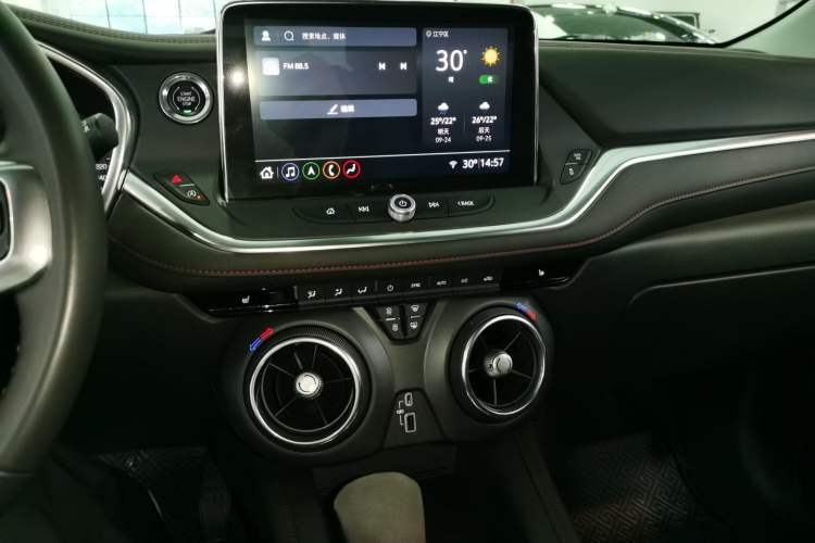 Used Chevrolet Blazer 2020 Redline 650T 7-Seater Ting Edition Audio And AC Panel