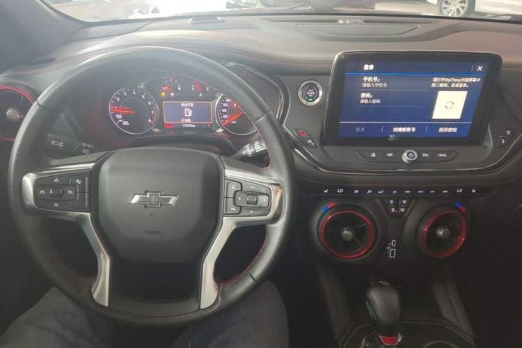 Used Chevrolet Blazer 2020 RS 650T 4x4 7-Seater Hardcore Edition Center Console
