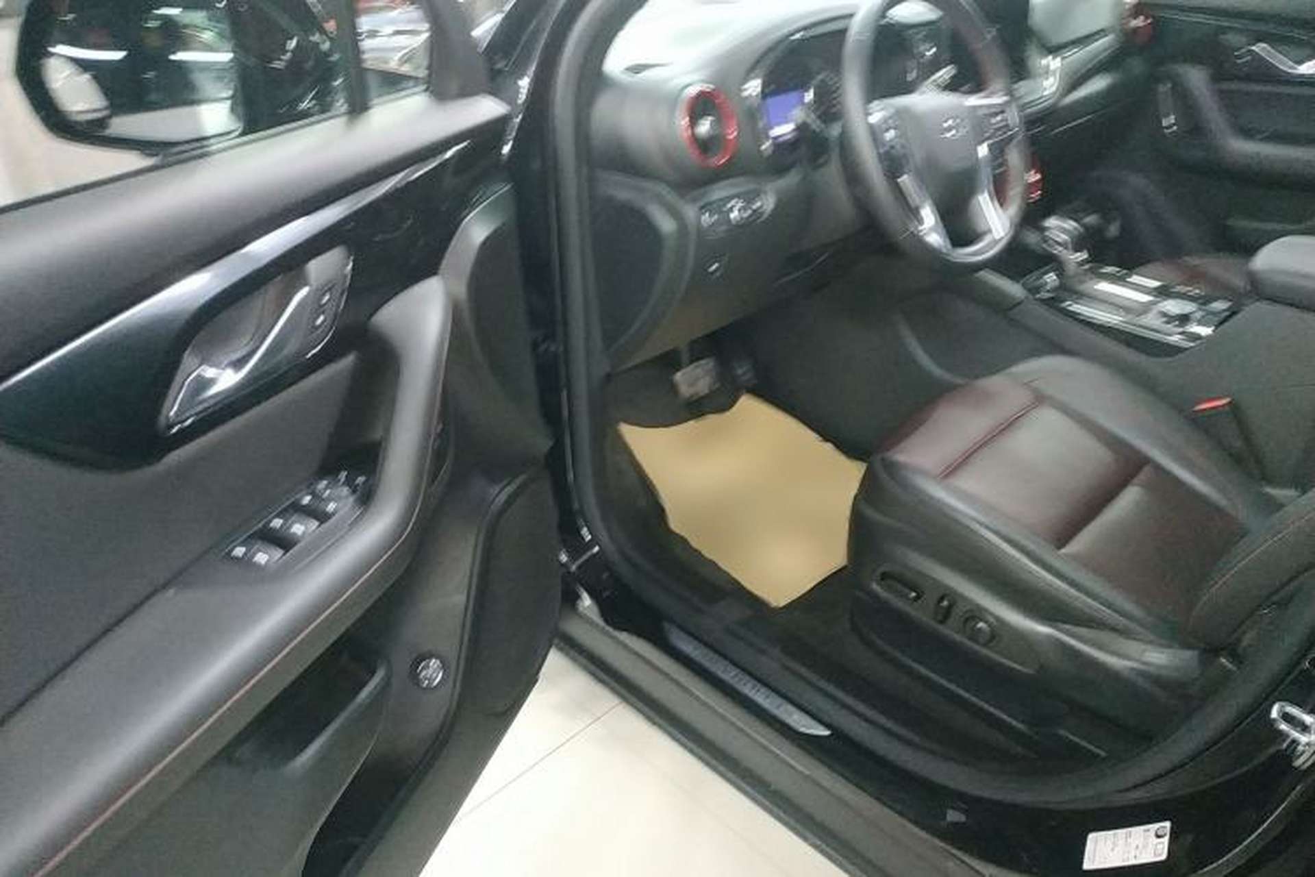 Used Chevrolet Blazer 2020 RS 650T 4x4 7-Seater Hardcore Edition Driver Seat