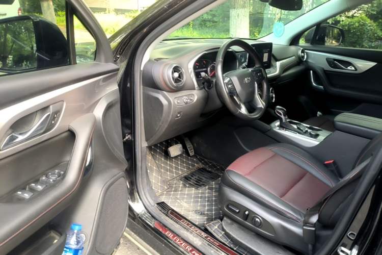 Used Chevrolet Blazer 2020 Redline 650T 7-Seater Ting Edition Driver Seat
