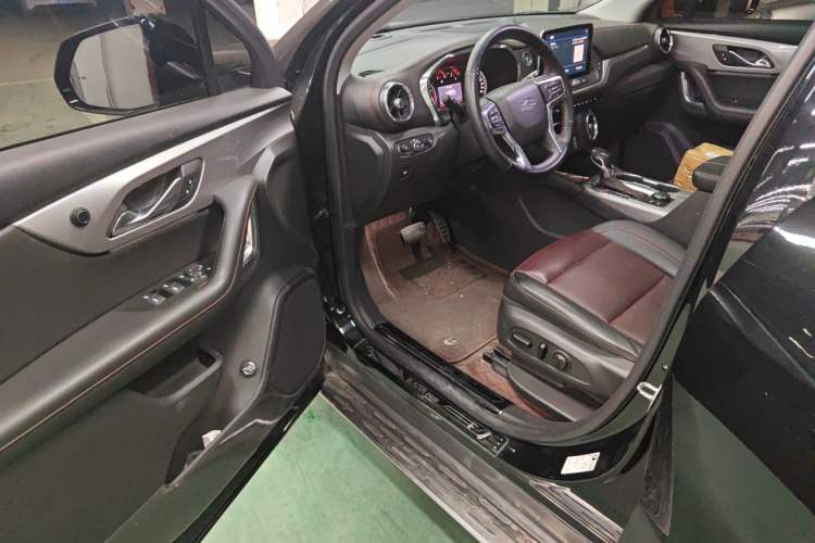 Used Chevrolet Blazer 2020 Redline 650T 7-Seater Ting Edition Driver Seat