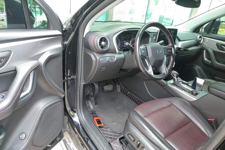 Used Chevrolet Blazer 2020 Redline 650T 7-Seater Ting Edition Driver Seat