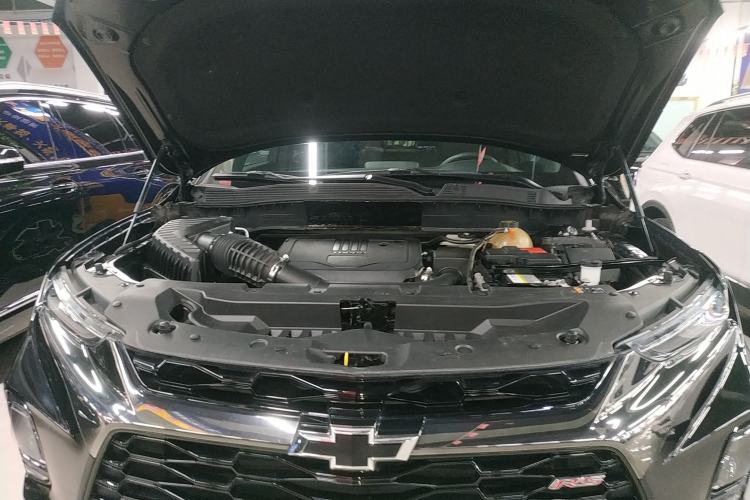Used Chevrolet Blazer 2020 RS 650T 4x4 7-Seater Hardcore Edition Engine Bay
