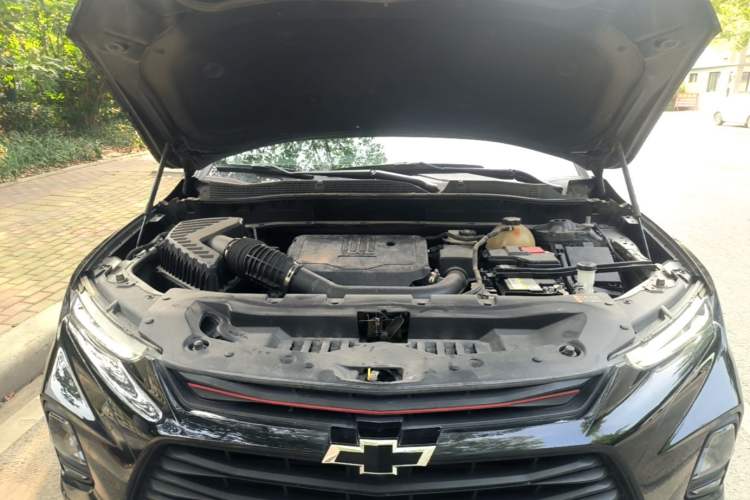 Used Chevrolet Blazer 2020 Redline 650T 7-Seater Ting Edition Engine Bay