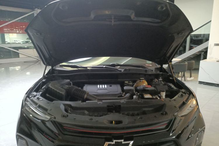Used Chevrolet Blazer 2020 Redline 650T 7-Seater Ting Edition Engine Bay
