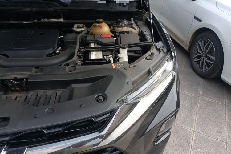 Used Chevrolet Blazer 2020 RS 650T 4x4 7-Seater Hardcore Edition Engine Bay Left