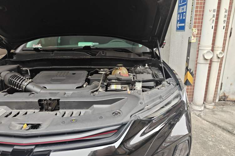 Used Chevrolet Blazer 2020 Redline 650T 7-Seater Ting Edition Engine Bay Left