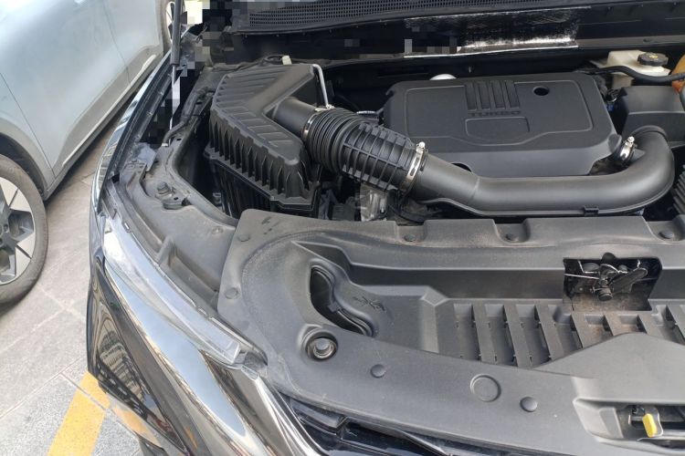 Used Chevrolet Blazer 2020 RS 650T 4x4 7-Seater Hardcore Edition Engine Bay Right