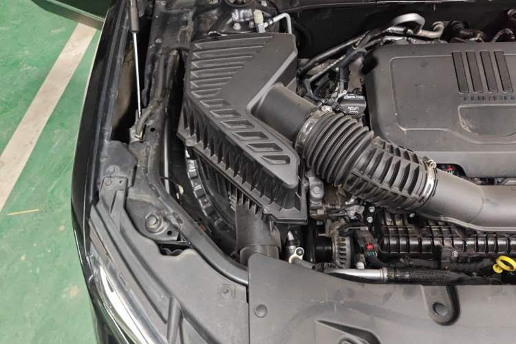 Used Chevrolet Blazer 2020 Redline 650T 7-Seater Ting Edition Engine Bay Right