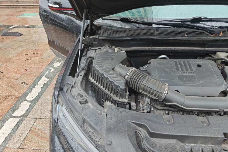 Used Chevrolet Blazer 2020 Redline 650T 7-Seater Ting Edition Engine Bay Right