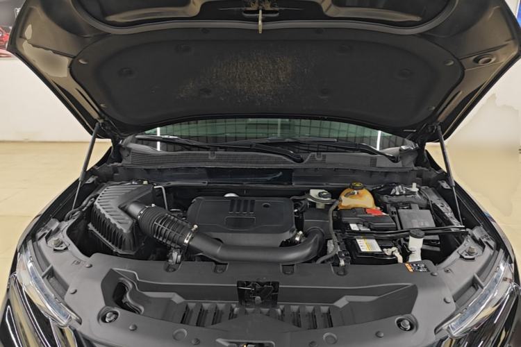 Used Chevrolet Blazer 2020 Redline 650T 7-Seater Ting Edition Engine Bay