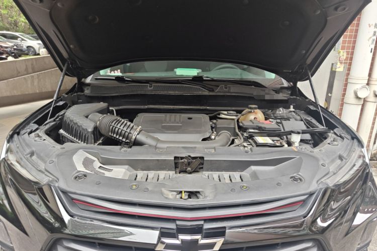 Used Chevrolet Blazer 2020 Redline 650T 7-Seater Ting Edition Engine Bay